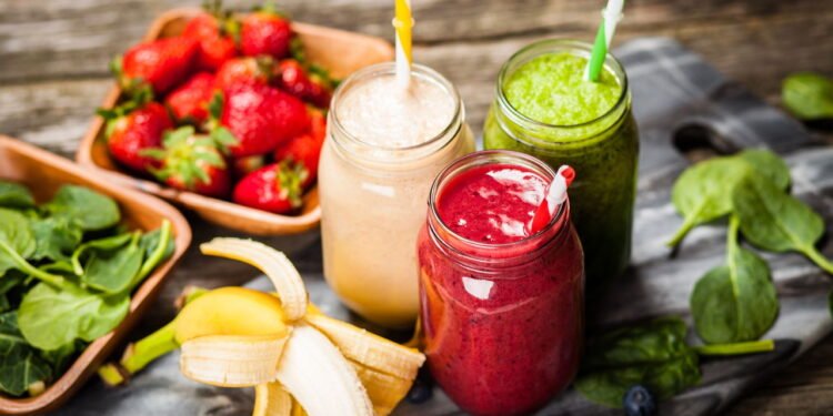 Uma das principais propriedades curativas dos sucos detox é a sua ação antioxidante - Créditos: depositphotos.com / gdolgikh