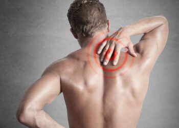 Tensão nos ombros e pescoço? Entenda como aliviar de forma eficaz