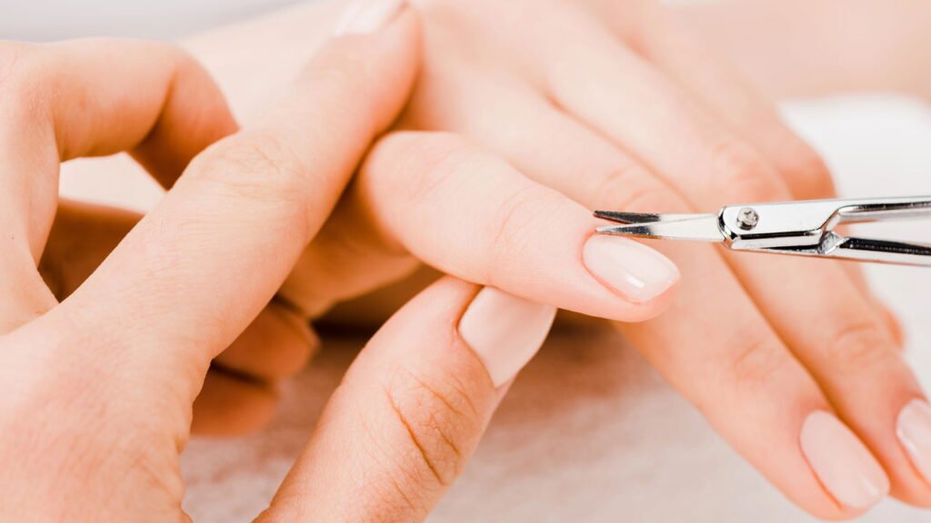 Essas manchas nas unhas podem ser sinal de algo que ninguém espera