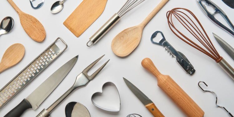 É assim que se sabe se seus utensílios de cozinha podem ir ao forno