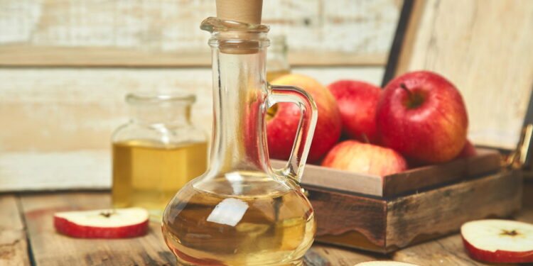 Fazer isso pode melhorar sua digestão e só precisa desse item comum em toda casa brasileira