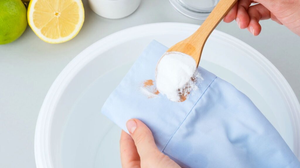 Usar vinagre na máquina de lavar realmente substitui o amaciante?