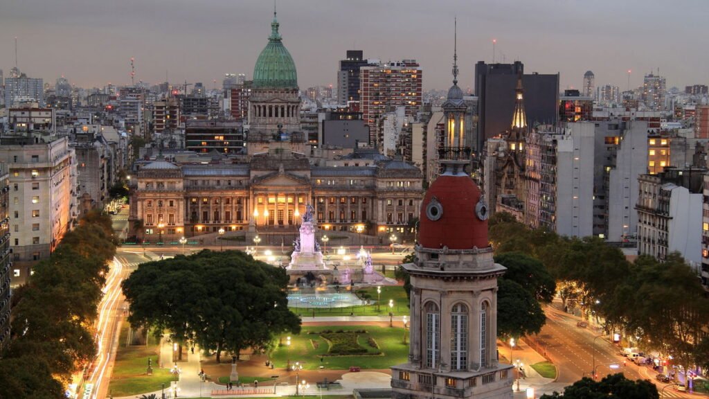 A melhor cidade da América do Sul está a apenas 2 horas de Porto Alegre