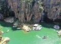 O lugar perfeito em Minas Gerais para quem busca aventura em cânions gigantes e ecoturismo sofisticado