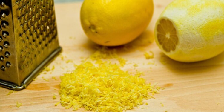 Se você tem cascas de limão, não as jogue fora: como usá-las na cozinha e para que servem