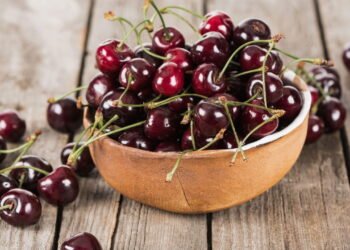 Esta fruta comum ajuda a proteger contra o Alzheimer