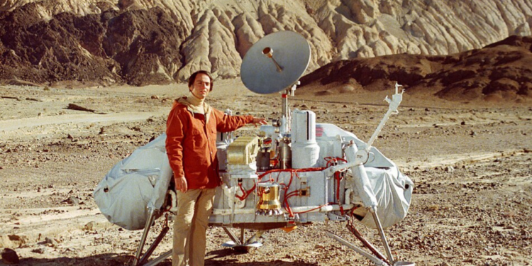 A previsão de Carl Sagan que assusta até hoje sobre o futuro da América