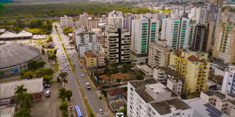 Essa cidade colonizada por alemães encanta com economia e cultura
