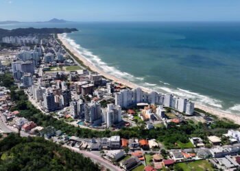 Essa cidade tem um dos portos mais movimentados do Brasil e chama atenção de quem empreende