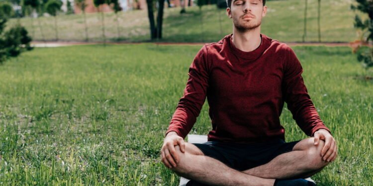 Meditação - Créditos: depositphotos.com / VitalikRadko