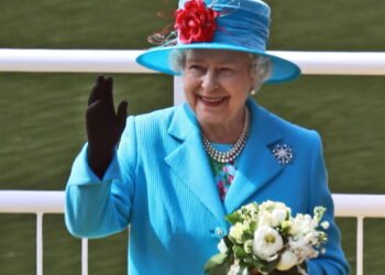 Os ovos mexidos favoritos da Rainha Elizabeth são feitos com 2 ingredientes surpreendentes