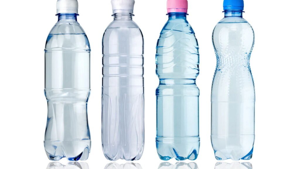Água pura realmente existe? A ciência tem uma resposta clara (e surpreendente).