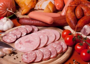 Comer alimentos processados gordurosos pode desencadear asma grave, segundo estudo