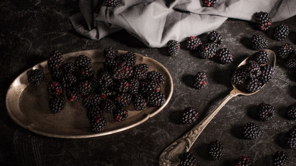 Veja exatamente o que acontece com seu corpo se você comer amoras todos os dias