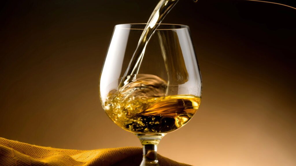 Por que você realmente não deve beber álcool durante o calor extremo