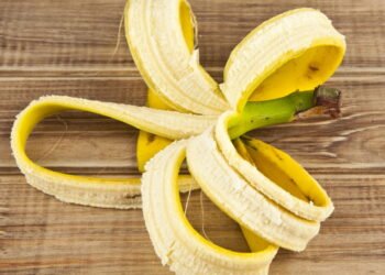 Pique a casca da banana: para que serve e como usá-la