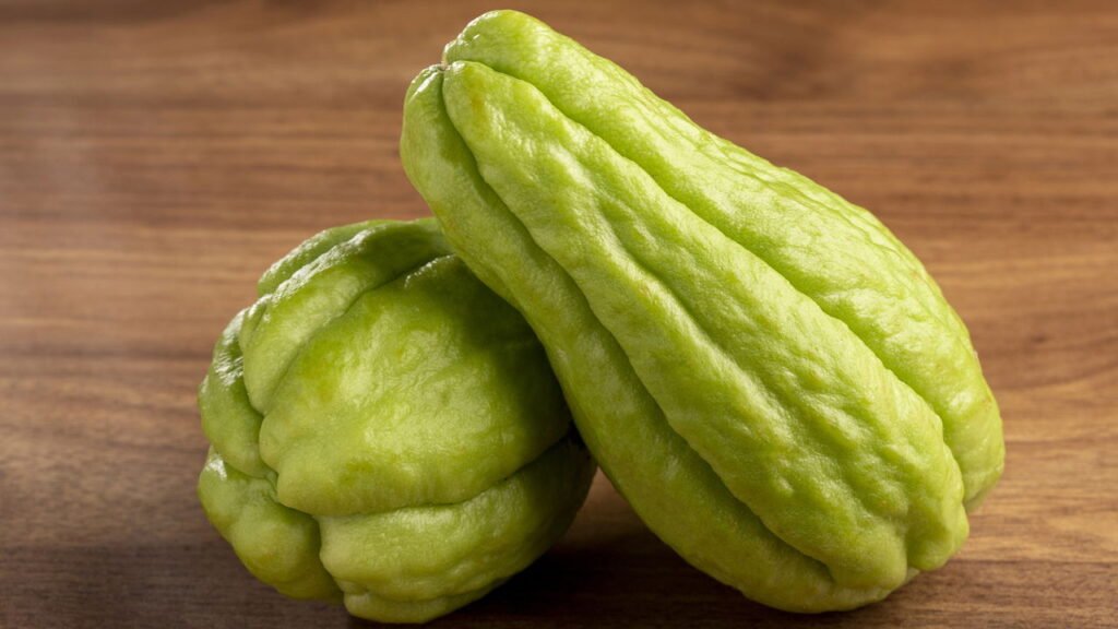 Legume com 20 calorias vira suflê gratinado e ainda entra em sobremesa