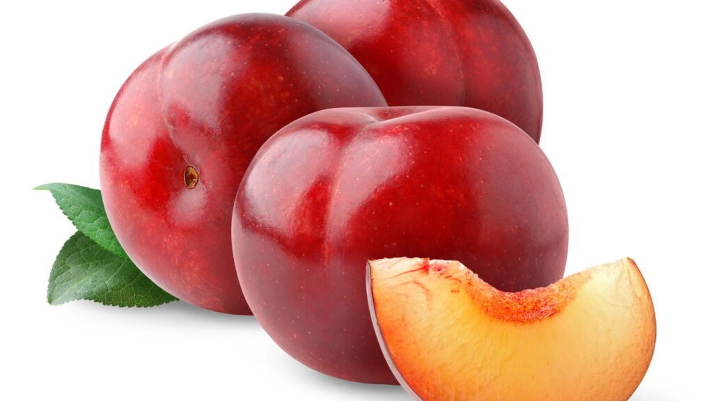 A fruta rica em proteínas que ajuda a ganhar músculos e fortalecer os ossos após os 45 anos