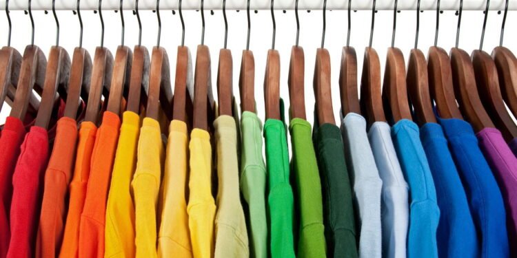 Qual a cor de roupa mais usada no mundo?