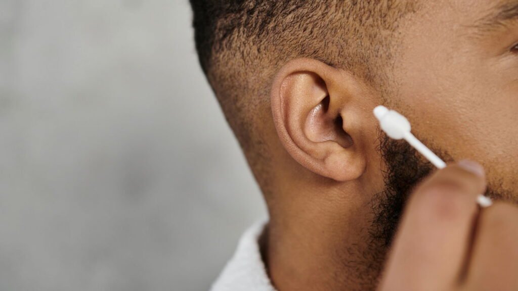 Não é para o interior das orelhas: qual é a verdadeira função dos cotonetes