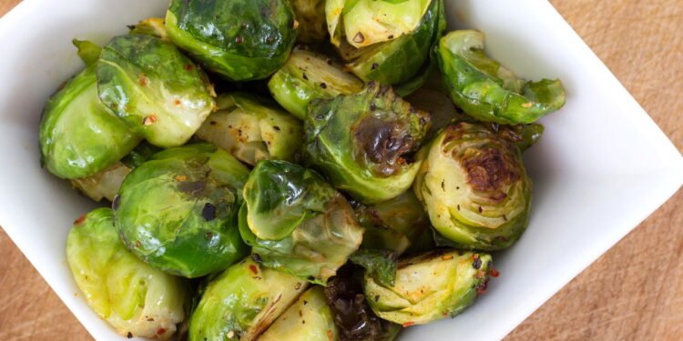 O que acontece com seu corpo quando você come couve de Bruxelas todos os dias