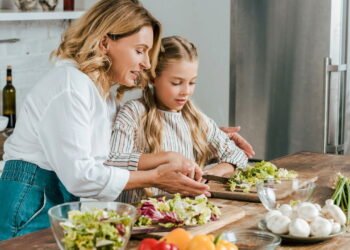 Os segredos para combater hábitos alimentares de crianças exigentes