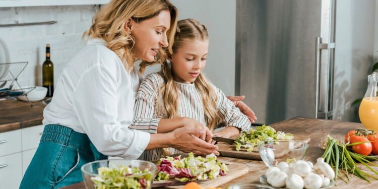 Os segredos para combater hábitos alimentares de crianças exigentes