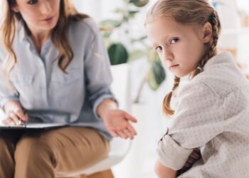 As 8 palavras que devem ser ditas a uma criança irritada para acalmá-la, segundo a psicologia