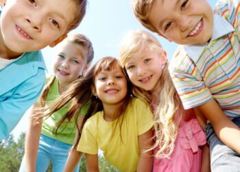 Quais são os nomes de meninos e meninas mais bonitos do mundo, segundo a ciência?