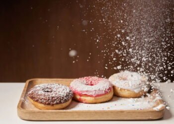 Donuts com massa fofinha que assa em 20 minutos e suja pouca louça
