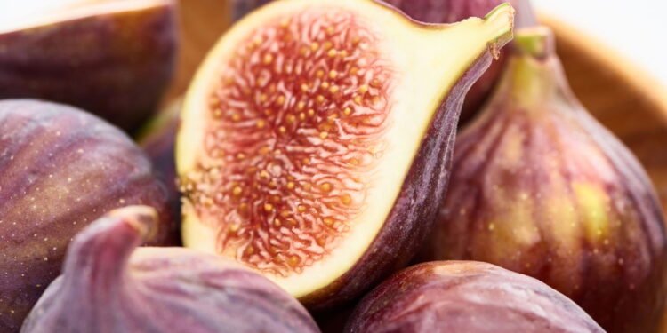 A fruta esquecida que auxilia na digestão e controle de peso