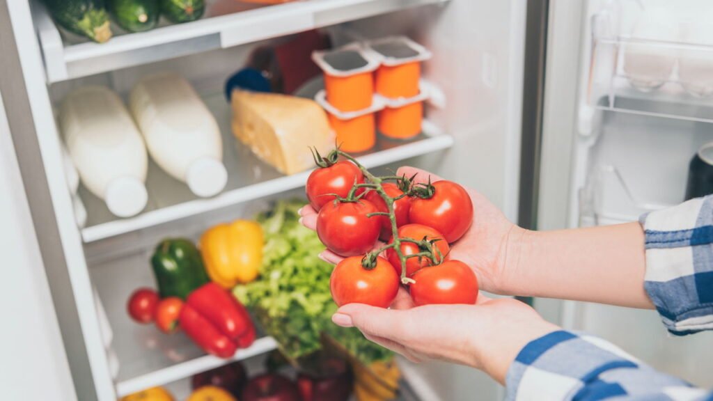 14 maneiras inteligentes de organizar sua geladeira para que você nunca mais procure comida