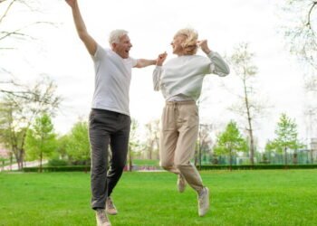 Descubra o segredo oculto das mulheres para ossos imediatista: Pule agora e evite fraturas futuras!