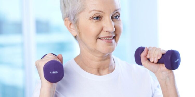 Nem natação nem ciclismo: melhore a saúde cardiovascular após os 50 anos com este treino