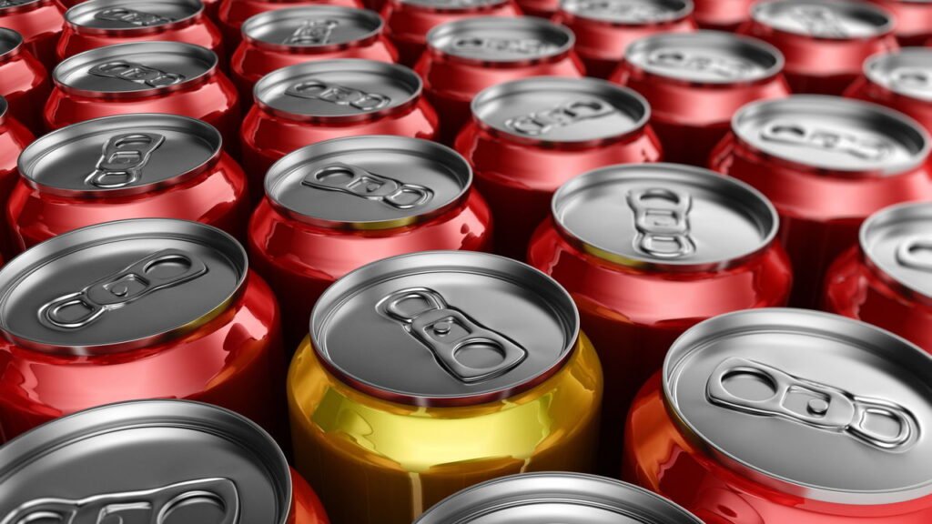 Não é por estética: para que serve o orifício do anel da lata de refrigerante