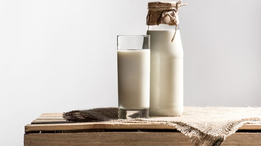Leite integral é realmente bom para você? O que a ciência nos diz agora