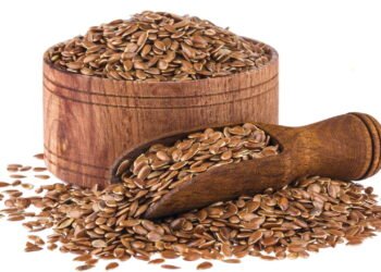 O efeito do consumo diário dessa semente esquecida no intestino e colesterol