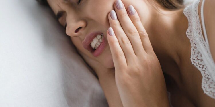 Disfunção Temporomandibular (DTM) - Créditos: depositphotos.com / AndrewLozovyi