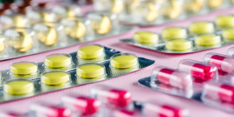 Estudo descobre que medicamento comum é melhor que aspirina para ataques cardíacos repetidos