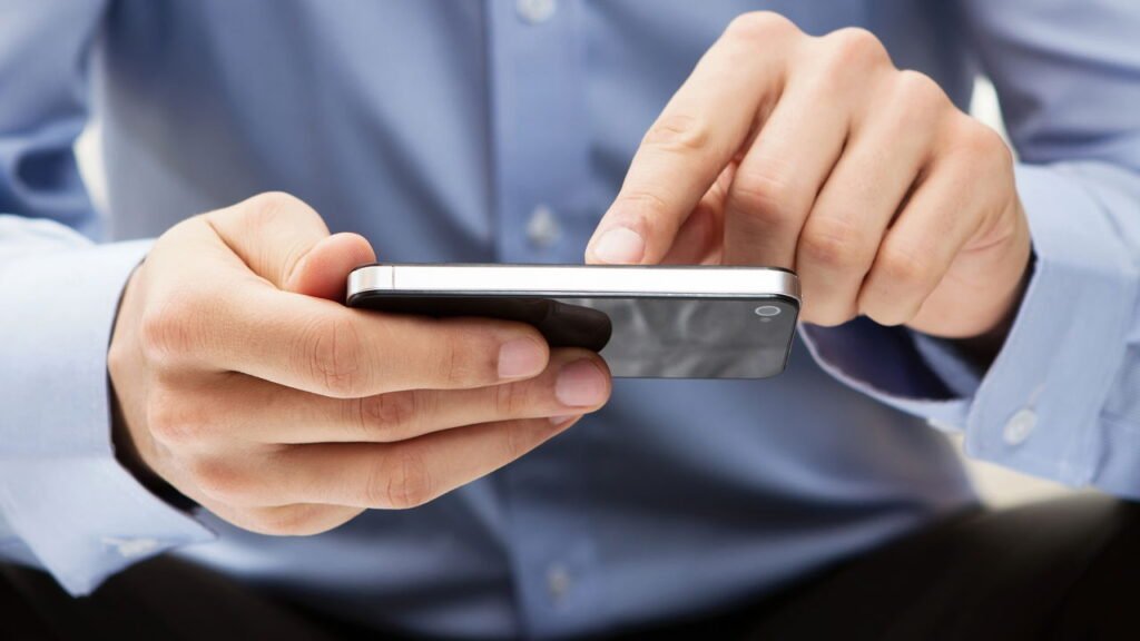 As 5 palavras em mensagens que revelam falta de inteligência emocional