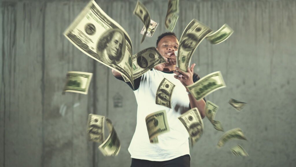 5 hábitos simples que milionários praticam todos os dias e juram que podem mudar sua vida