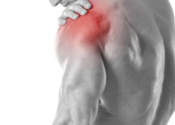 Exercício rápido de 5 minutos para aliviar tensão nos ombros