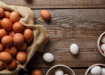 Poucos sabem: qual a diferença entre ovos brancos e marrons