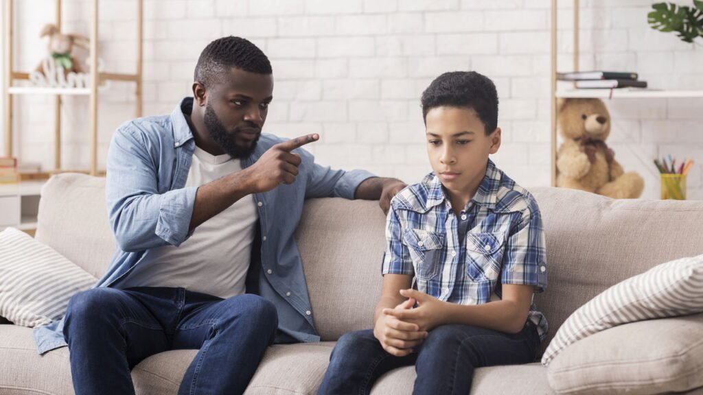 6 sinais de que você foi criado por um narcisista