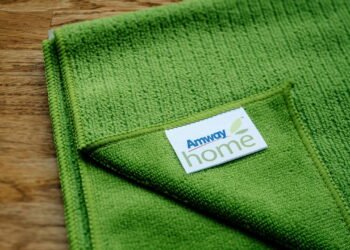 O que significa pendurar um lenço verde na porta, segundo o Feng Shui