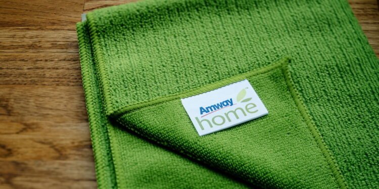 O que significa pendurar um lenço verde na porta, segundo o Feng Shui