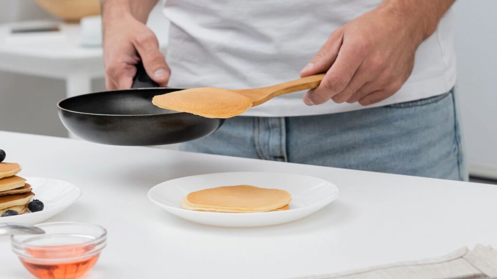 Essa massa básica de panqueca pode ser usada com recheios doces ou salgados