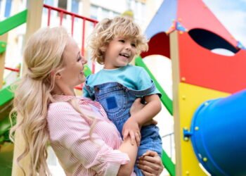 6 dicas de segurança que todos os pais devem saber antes de ir a um parque de diversões