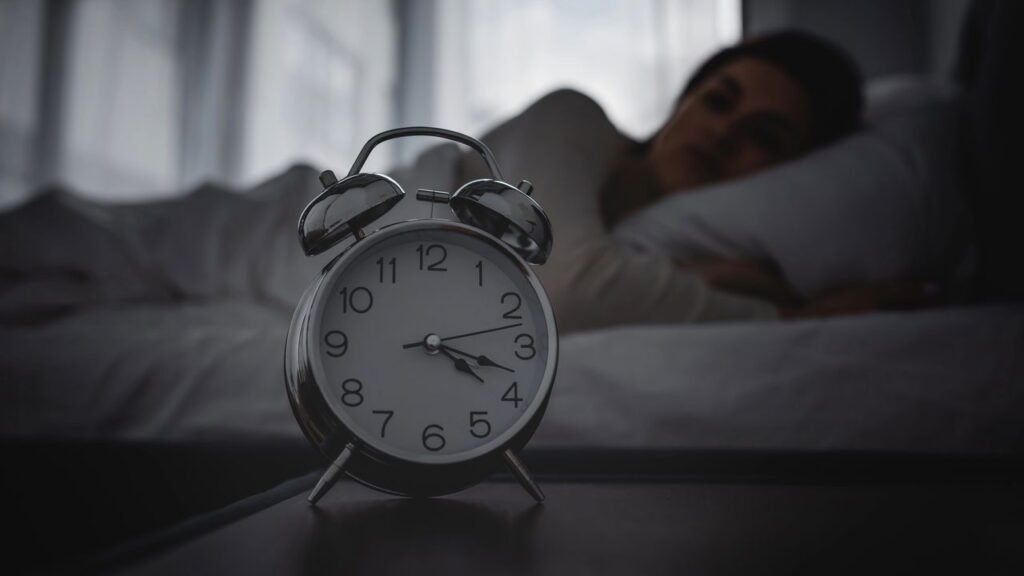 É hora de lidar com sua insônia: fazer isso pode protegê-lo contra a demência, diz estudo