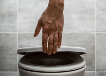 Com que frequência você deve ir ao banheiro? O que dizem os médicos